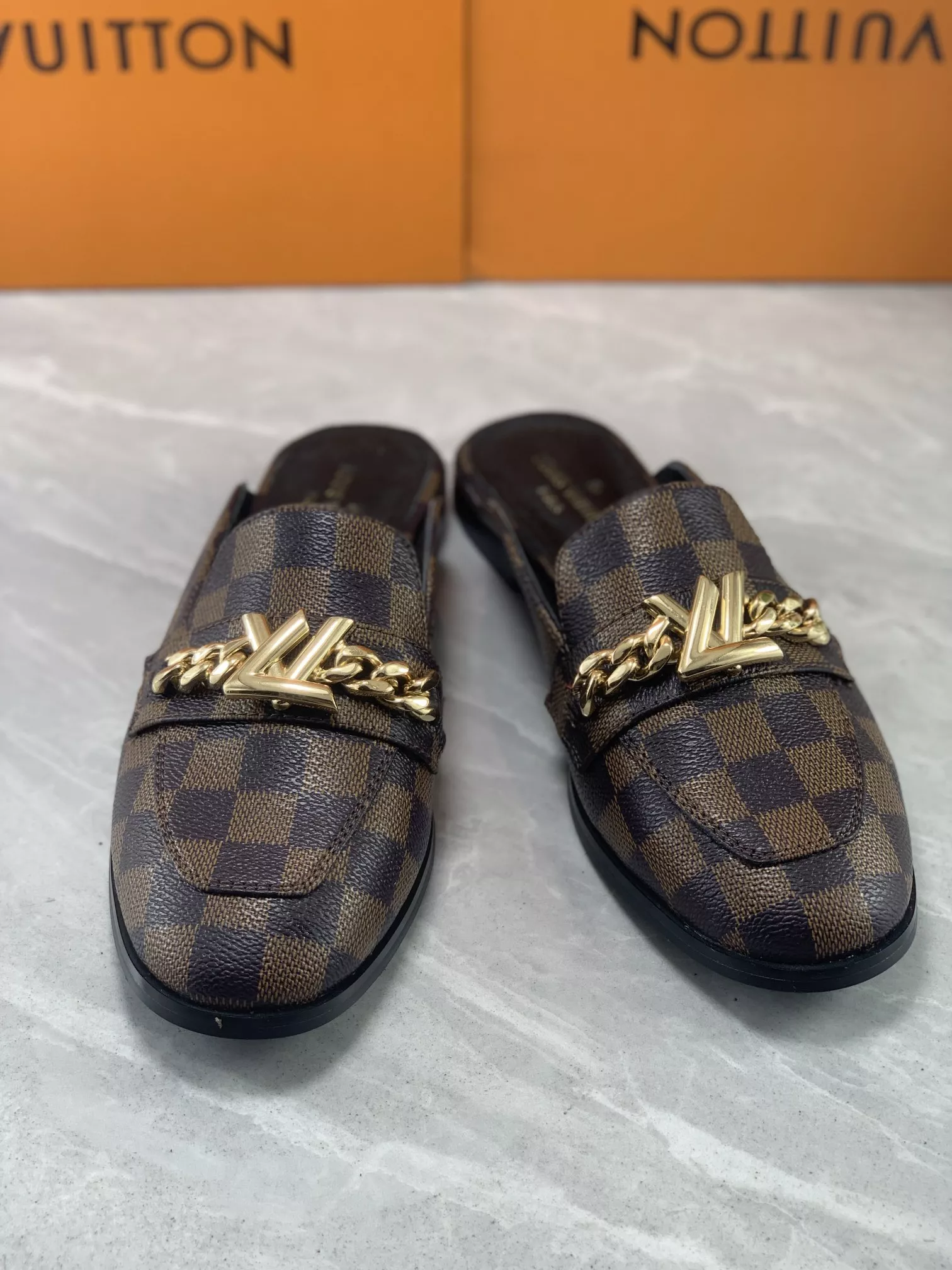 louis vuitton chaussons pour femme s_12b5a462